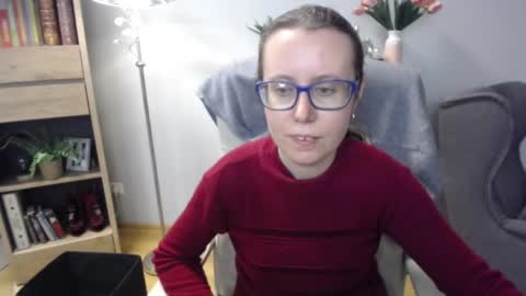 Lizzy online show from March 12, 5:24 am