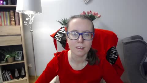 Lizzy online show from March 24, 5:23 am