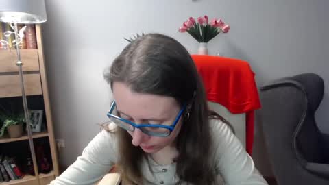 Snapshot of lizzy_sparkle chatting on April 24, 4:26 am Lizzy online show from April 24, 4:26 am