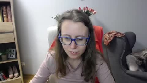 Snapshot of lizzy_sparkle chatting on May 19, 4:30 am Lizzy online show from May 19, 4:30 am