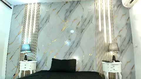 LIZZY RAVEN online show from June 18, 11:47 am
