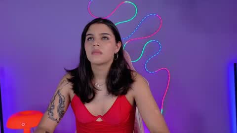 Snapshot of lizzywindsor chatting on June 24, 2:32 am lizzywindsor online show from June 24, 2:32 am