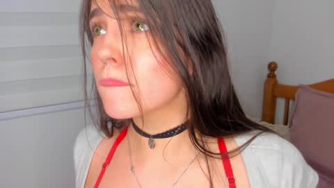 Llanna online show from December 11, 6:58 am