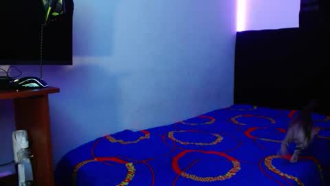 Snapshot of lliamm_2 chatting on January 18, 5:33 am lliamm 2 online show from January 18, 5:33 am