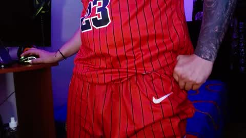 Snapshot of lliamm_2 chatting on February 6, 5:56 am lliamm 2 online show from February 6, 5:56 am