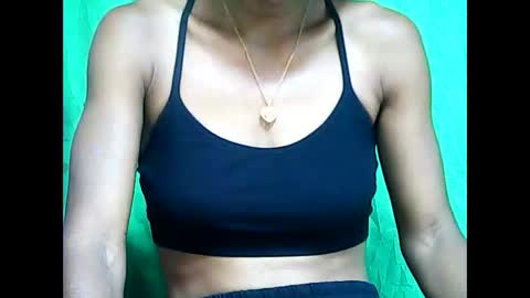 llouisse online show from April 15, 3:41 pm