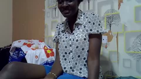 Snapshot of llyfre chatting on November 3, 8:04 am valentine online show from November 3, 8:04 am