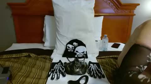 John online show from October 29, 11:39 pm