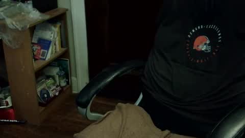 loades182025 online show from March 23, 3:43 am