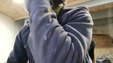 Snapshot of lobin666 chatting on December 21, 10:28 am lobin666 online show from December 21, 10:28 am