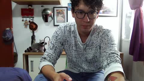 Lobo online show from December 5, 4:01 pm