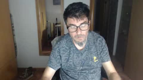 Snapshot of lobosolitario73 chatting on October 1, 11:00 pm lobosolitario73 online show from October 1, 11:00 pm