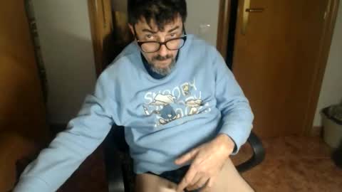 lobosolitario73 online show from January 18, 12:14 am