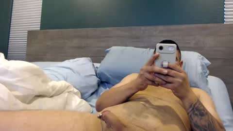 lockedin828 online show from November 22, 9:58 pm