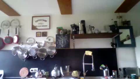 Floric Matthew online show from May 12, 6:05 pm