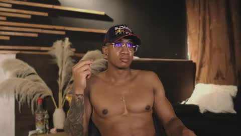 logan_varela online show from January 22, 1:21 pm