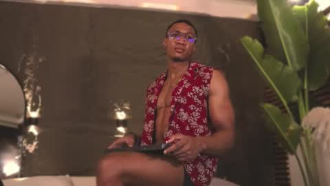 logan_varela online show from February 21, 11:21 pm