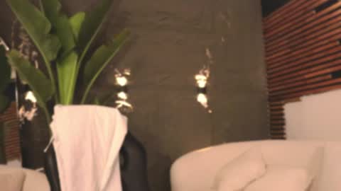 logan_varela online show from February 26, 1:00 am