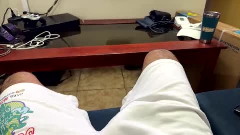 logandaimond online show from December 17, 4:40 am