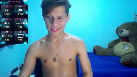 Snapshot of loganevans8 chatting on January 16, 6:12 pm Logan online show from January 16, 6:12 pm