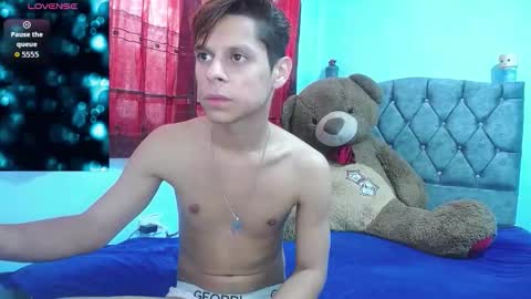 Snapshot of loganevans8 chatting on February 12, 5:41 pm Logan online show from February 12, 5:41 pm