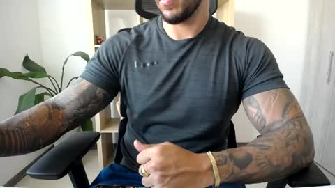 Snapshot of loganhod chatting on July 14, 9:53 pm Logan Wolfp online show from July 14, 9:53 pm