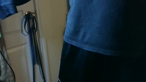 Snapshot of loganreaves69 chatting on December 16, 3:30 am Logan Reaves online show from December 16, 3:30 am