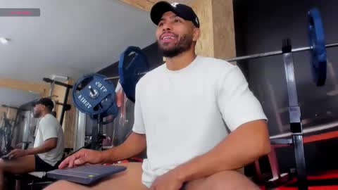 U can call me Logan online show from September 15, 2:33 am