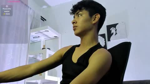 logantwink18 online show from September 10, 12:05 pm