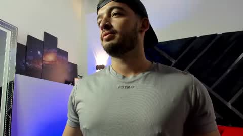 Logan Wolf online show from July 19, 6:11 pm