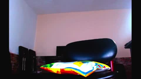 Snapshot of lois_fer chatting on July 6, 10:01 pm Lois online show from July 6, 10:01 pm