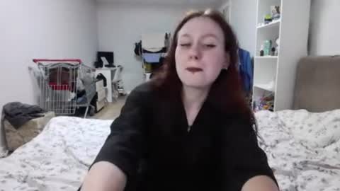 Snapshot of loiselovetto chatting on June 24, 5:23 pm loiselovetto online show from June 24, 5:23 pm