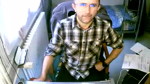 Snapshot of lokoum39 chatting on December 2, 2:08 pm lokoum39 online show from December 2, 2:08 pm