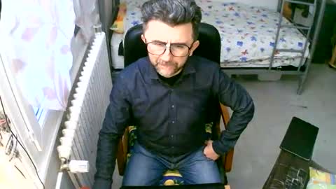 lokoum39 online show from February 1, 4:38 pm