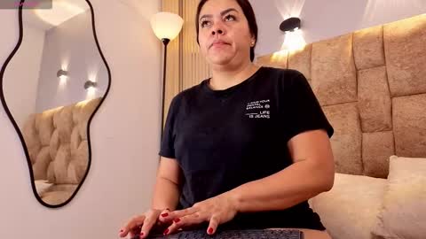 Snapshot of lola__sweet0591 chatting on February 26, 10:03 am Lola Sweet online show from February 26, 10:03 am