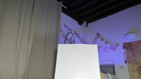 lola_belgium online show from February 18, 8:47 pm