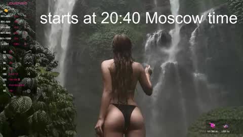 Lola online show from November 9, 5:33 pm