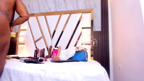 Lola online show from October 21, 11:22 am