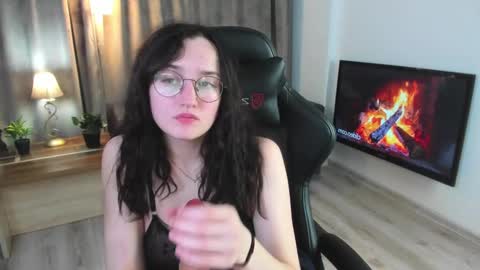 Snapshot of lola_sugar chatting on December 2, 10:23 pm Lola online show from December 2, 10:23 pm