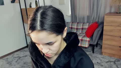 Snapshot of lola_weis chatting on February 28, 8:04 am Melina online show from February 28, 8:04 am