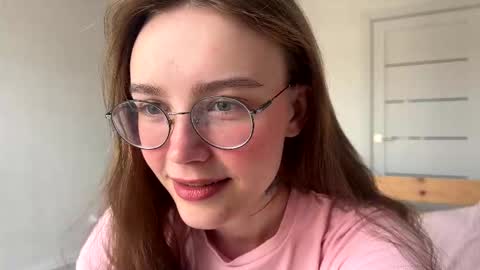 lolaatate online show from March 23, 5:11 am