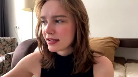 lolaatate online show from April 23, 4:46 am