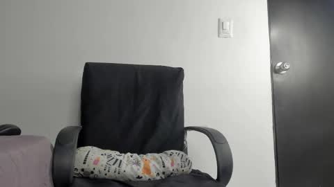 Snapshot of lolabunnysc chatting on May 14, 2:13 pm lolabunnysc online show from May 14, 2:13 pm