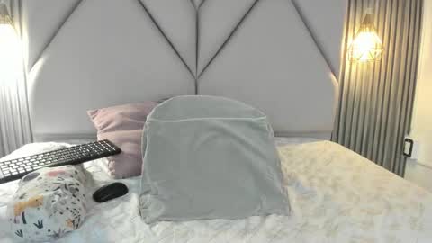 Snapshot of lolabunnysc chatting on June 5, 12:33 pm lolabunnysc online show from June 5, 12:33 pm