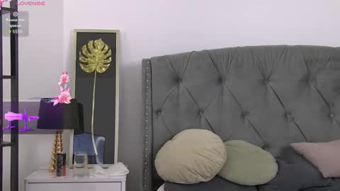 Snapshot of lolabuttie chatting on November 23, 5:57 pm Lola new tits boobs ass stepsis online show from November 23, 5:57 pm