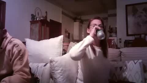 LOLA HUESO y ERIC online show from February 24, 6:58 pm