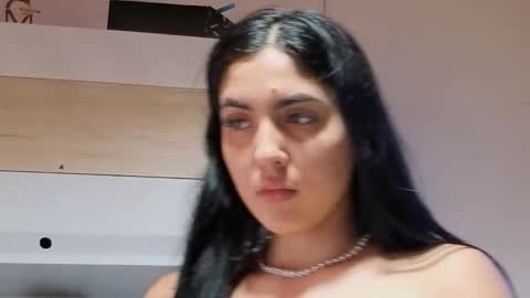 lolalola_12 online show from October 29, 1:19 am