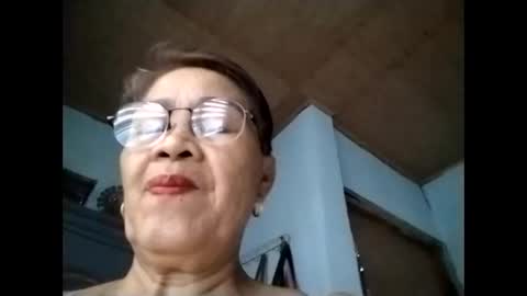 tey online show from November 17, 11:32 pm