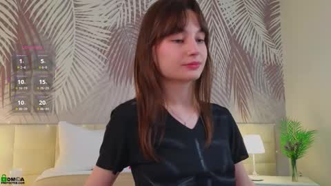 Lola online show from November 17, 1:33 am