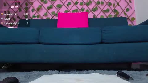 Snapshot of loli_girl_hot1 chatting on February 19, 7:16 pm camila online show from February 19, 7:16 pm